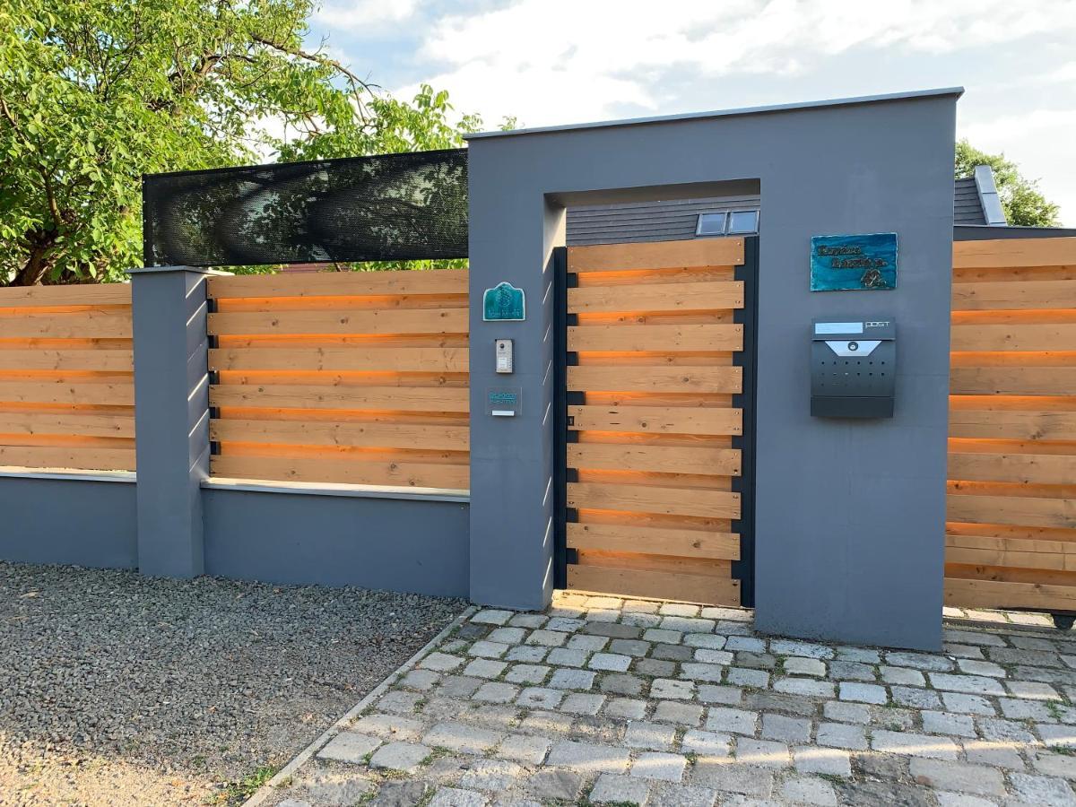 Buekkoes Apartman Apartment Szentendre Exterior foto